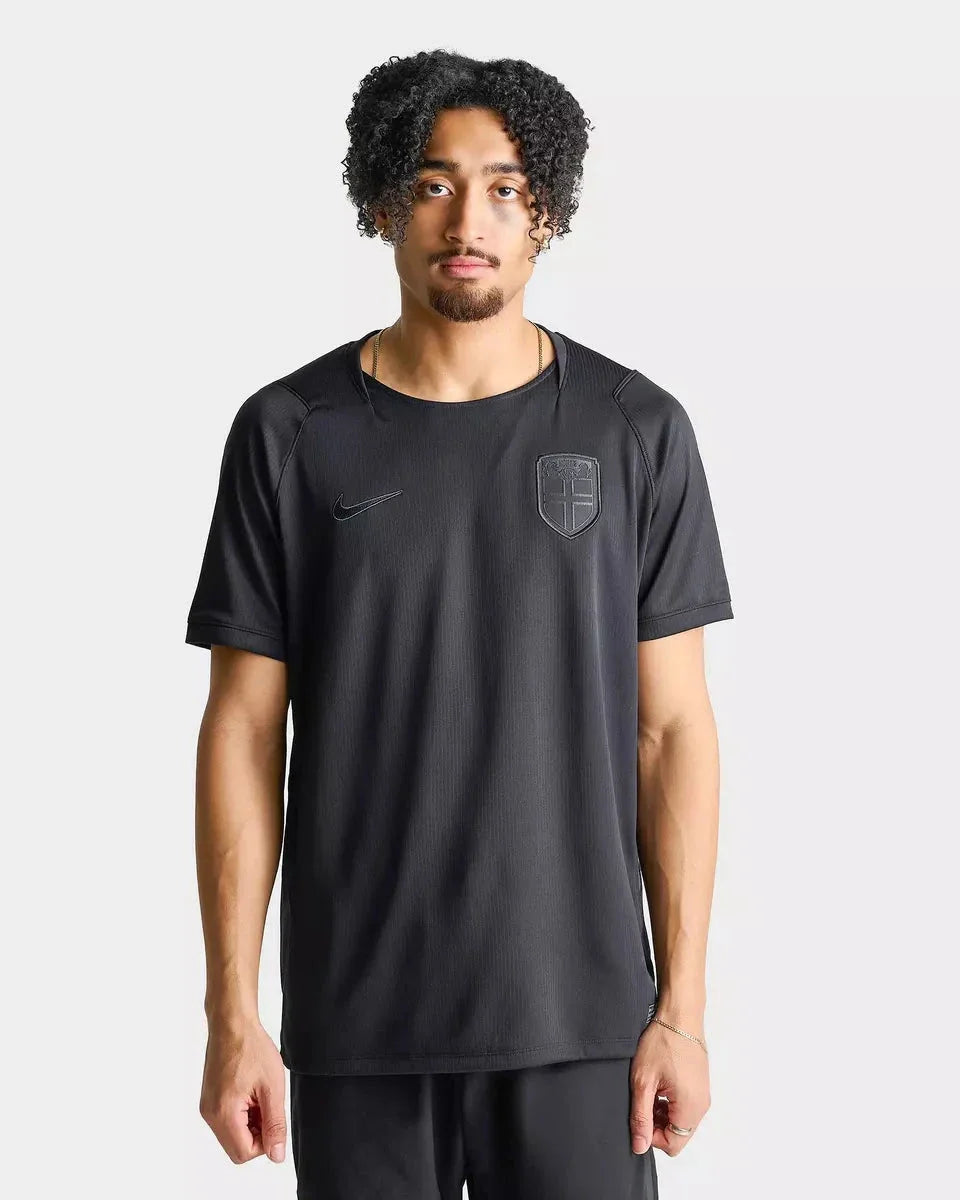 https://cdn.shopify.com/s/files/1/0911/7686/1985/files/IB5381_010_M1.webp?v=1775143127
