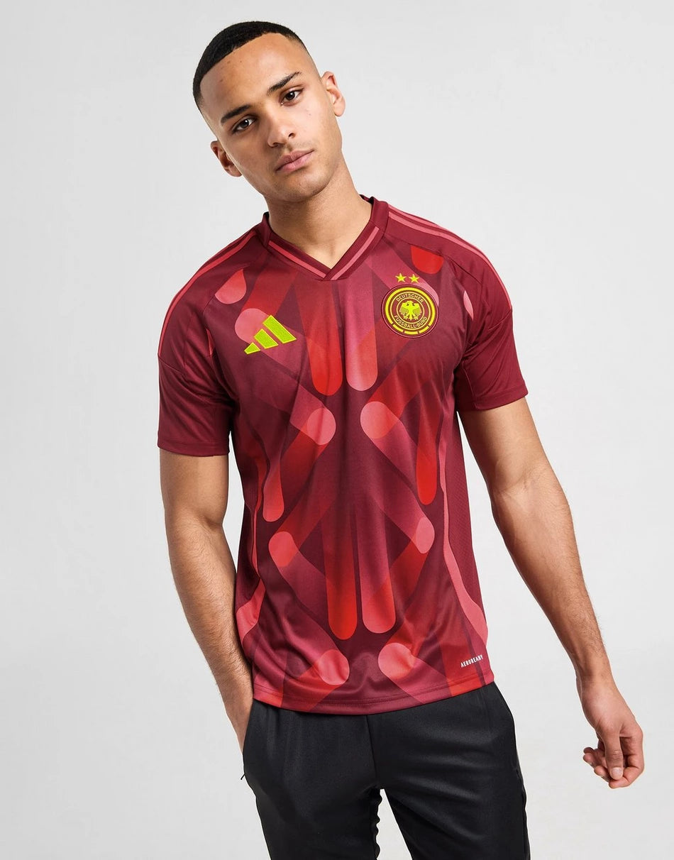 https://classic-football-jerseys.com/cdn/shop/files/jd_751501_a.webp?v=1749372936