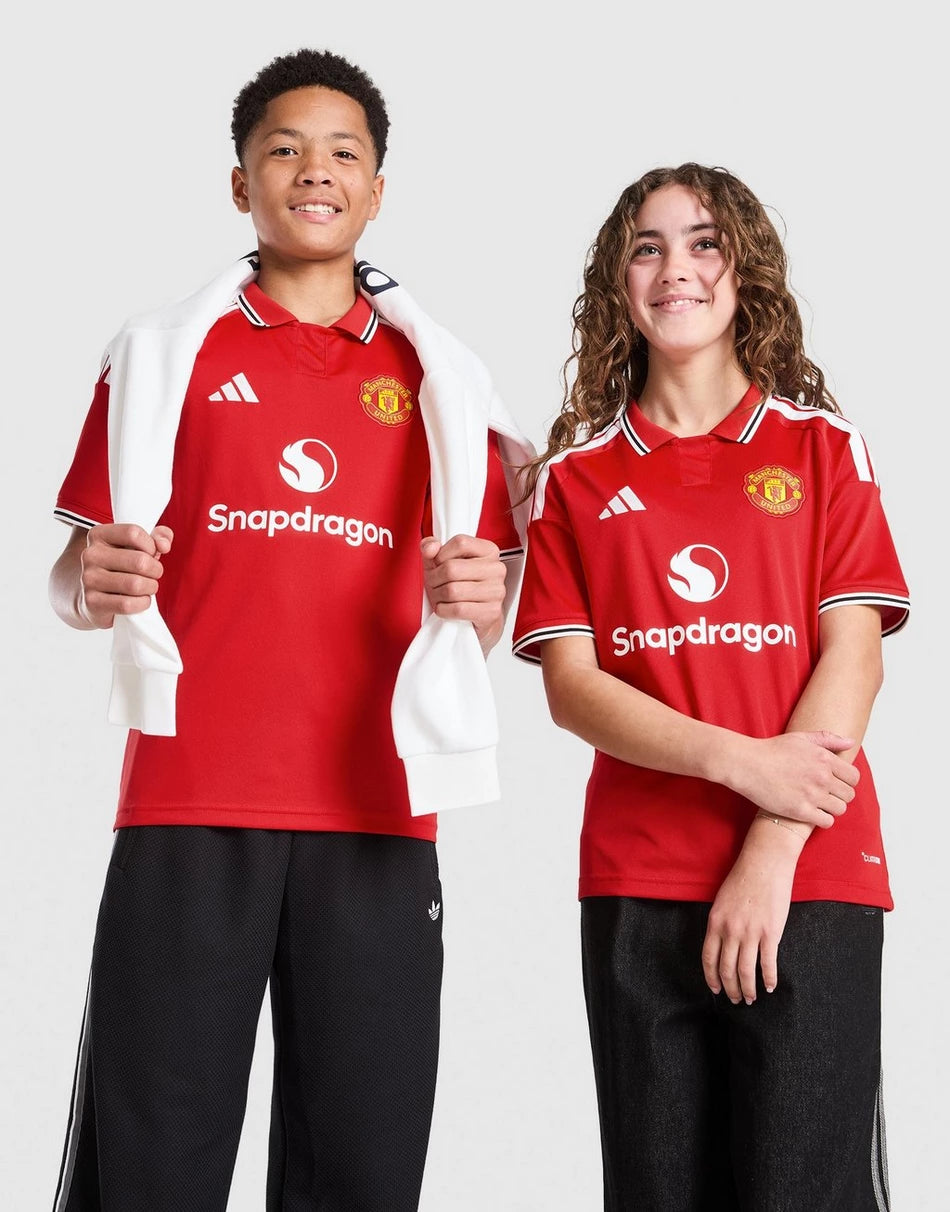 MANCHESTER UNITED FC 2026/27 HOME SHIRT JUNIOR