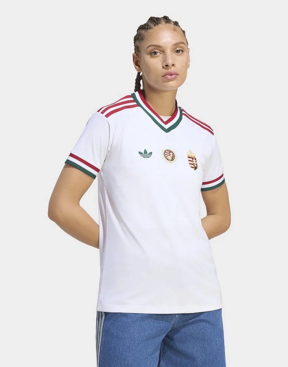https://cdn.shopify.com/s/files/1/0911/7686/1985/files/jd_JZ6988_a.webp?v=1774525989